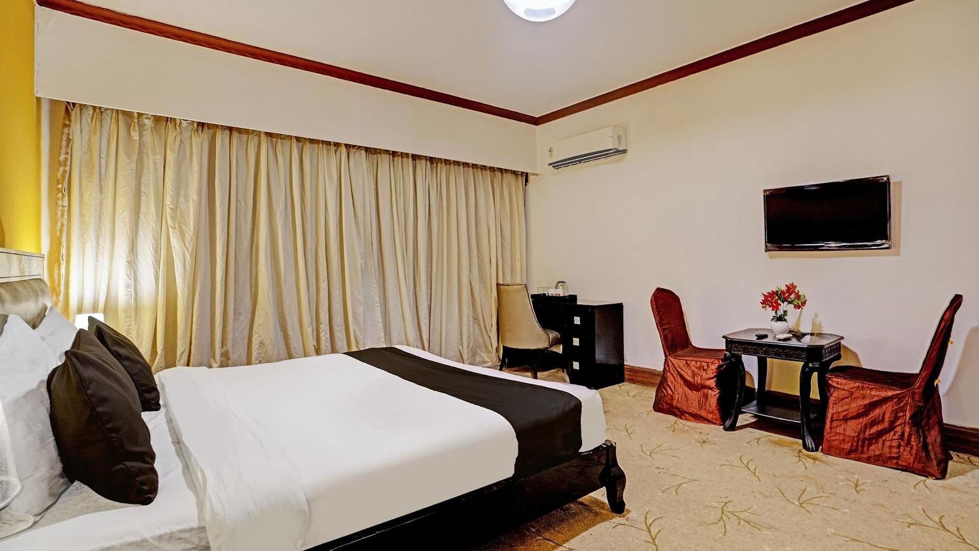 Townhouse Royal Palms - Rose Collection Mumbai