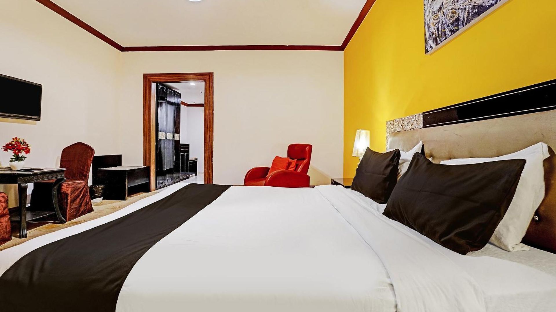 Townhouse Royal Palms - Rose Collection 4* Mumbai
