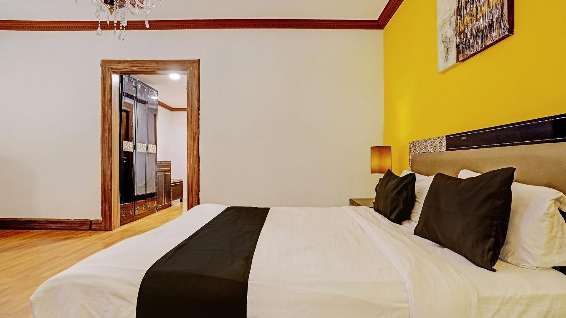Hotel Townhouse Royal Palms - Rose Collection 4*