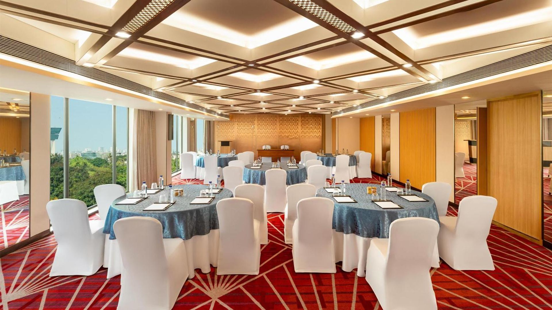 Hilton Garden International Airport 4* Mumbai