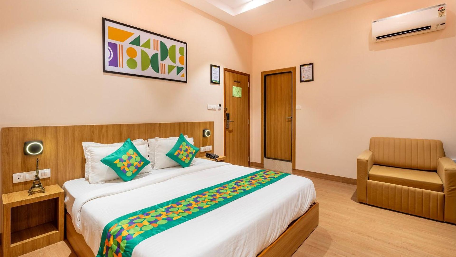 Hotel Treebo Alfa 3*