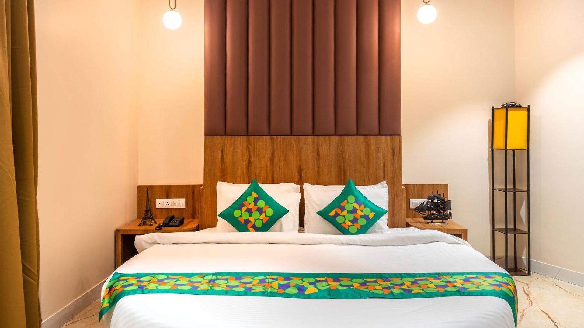 Treebo Alfa Hotel 3*