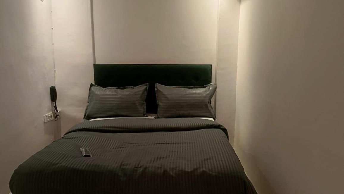Hotel O Versova Mumbai
