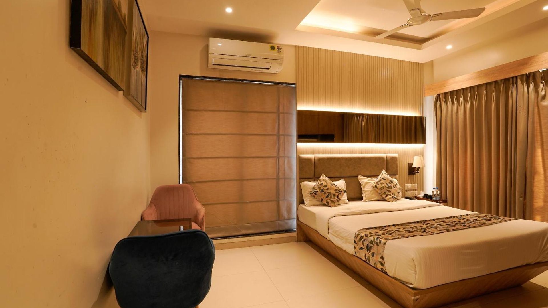 Hotel The Food Mumbai