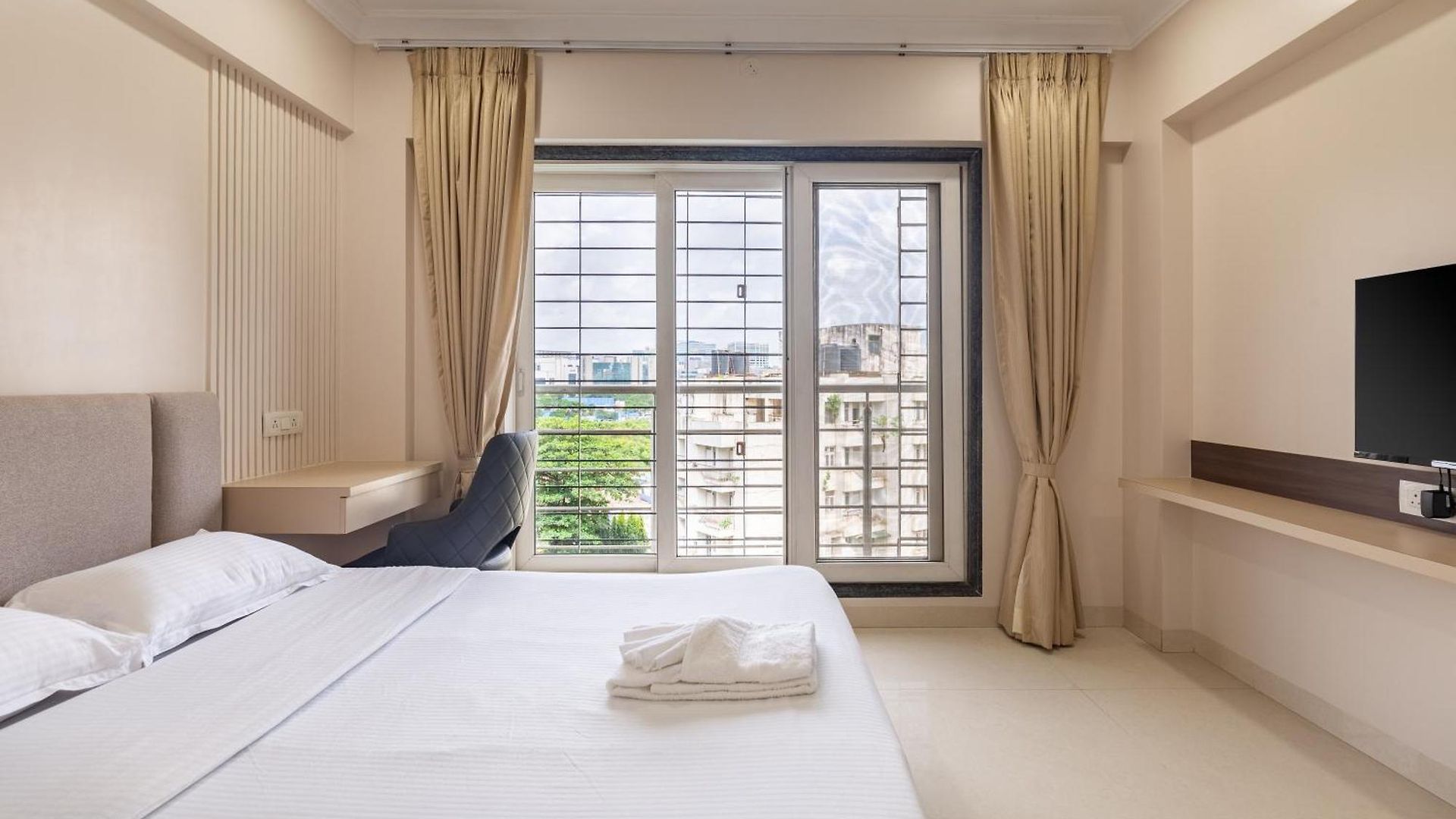 Homestay Treat Homes Service In Bkc Siddhant 601 *