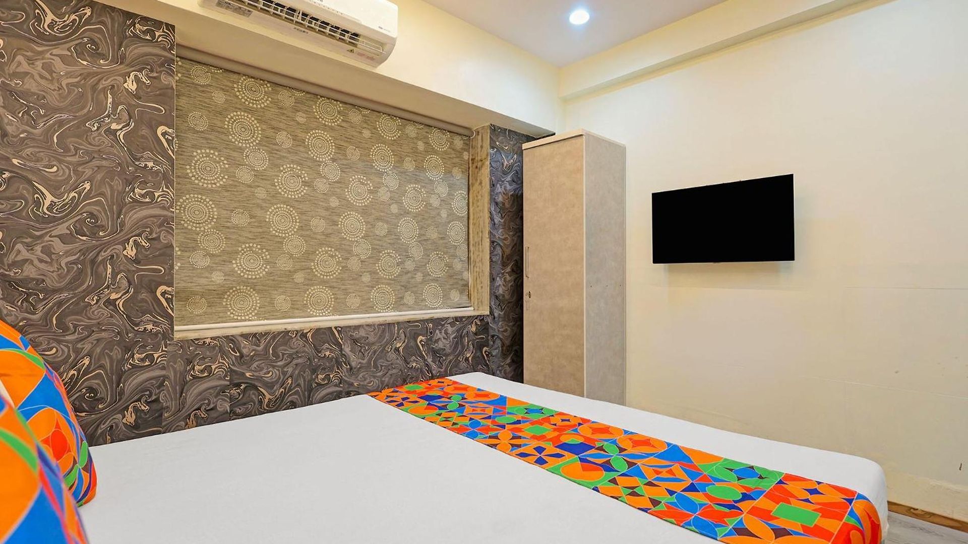 Via Patel Hostel