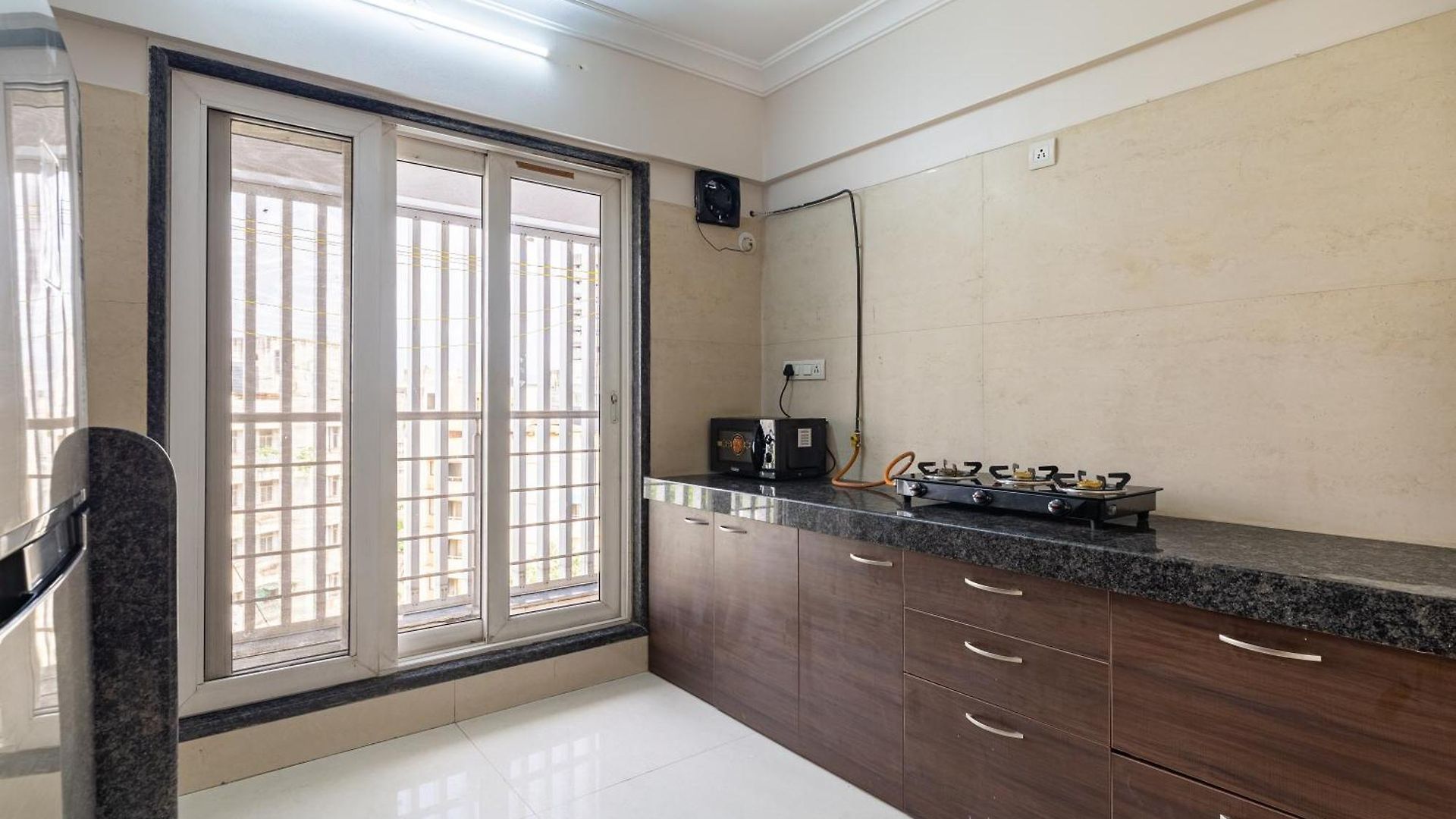 Treat Homes Service In Bkc Siddhant 601 Homestay *