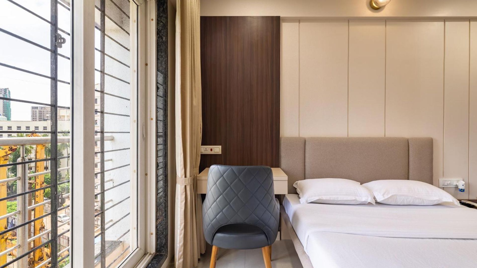 Homestay Treat Homes Service In Bkc Siddhant 601