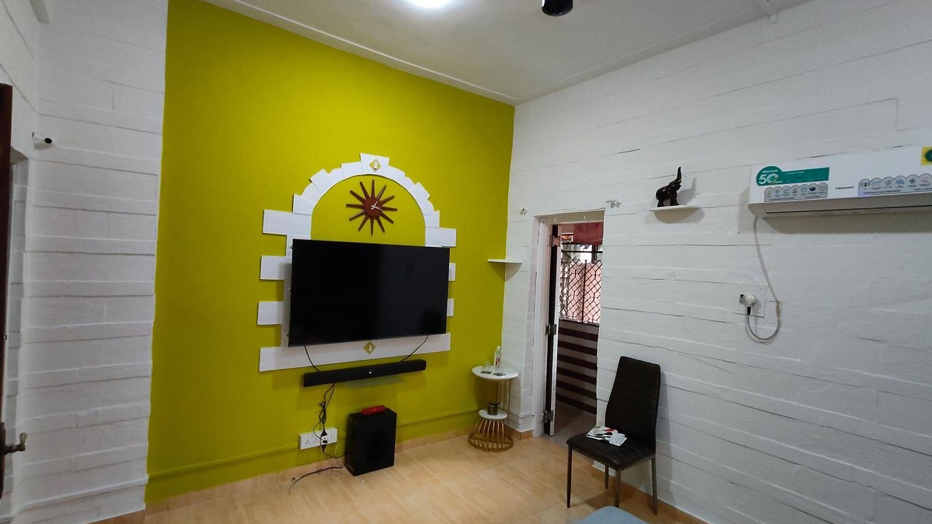 Seaface Bldg 1bhk 0r 2 Bhk 0r Pvt Luxe Service Flat, Apartment