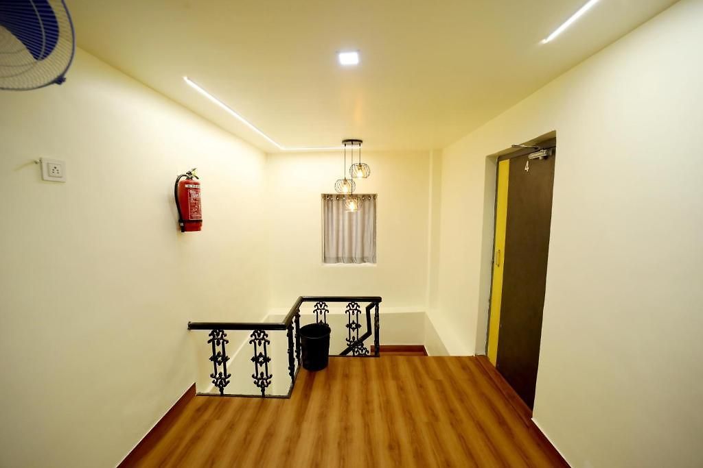 Marol-the Hubz Hostel