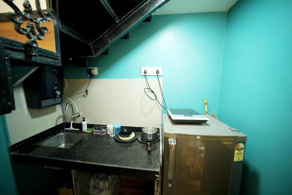 Hostel Marol-the Hubz *