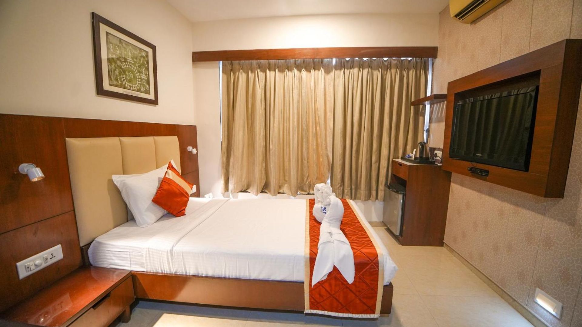 Hotel The Altruist Andheri Mumbai