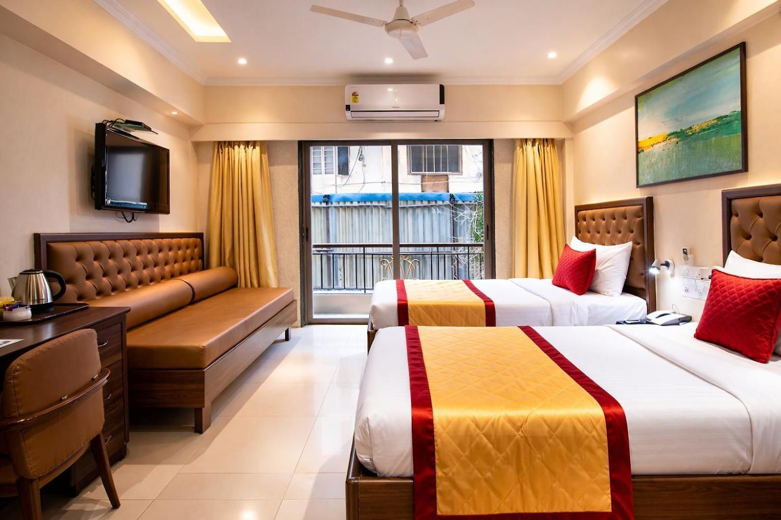 Hotel West End Opp Hospital 4*