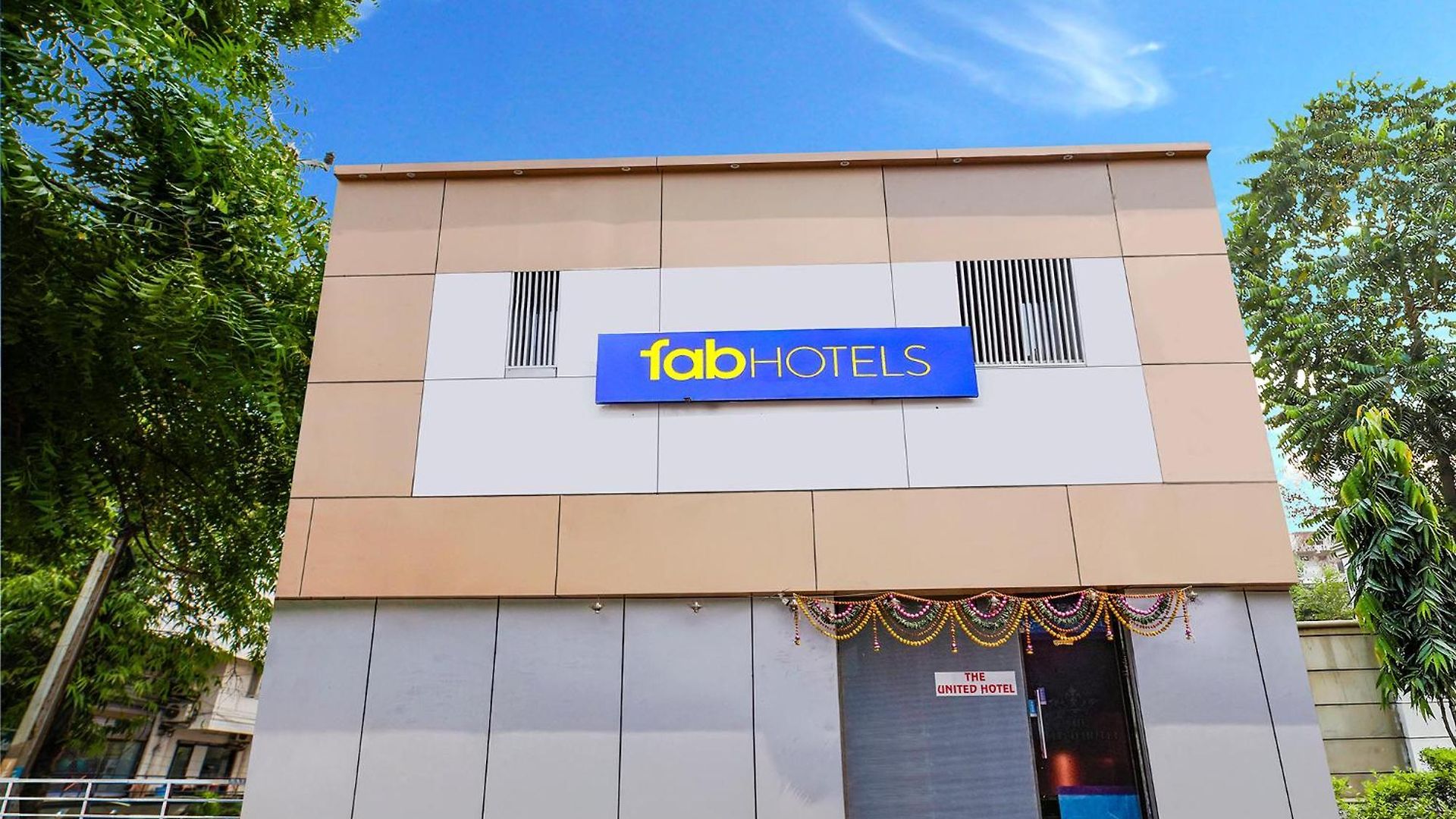 Fabhotel The United Mumbai