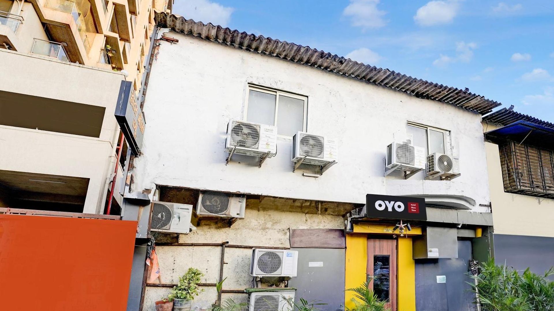 Oyo 77012 Moss View - Moca 3* Mumbai
