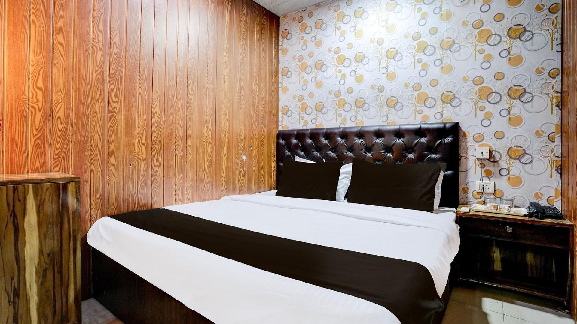 Hotel Oyo 77012 Moss View - Moca