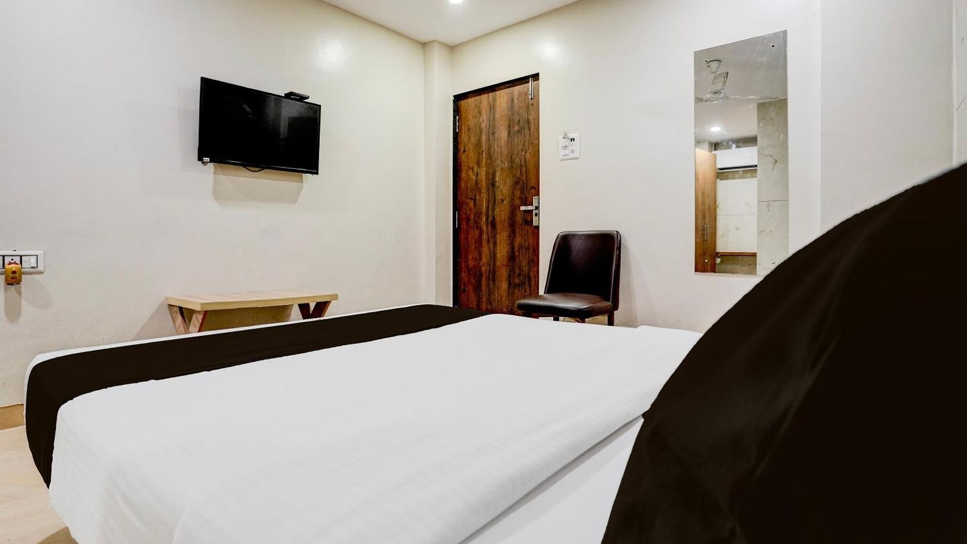 Hotel Super Collection O Ulife