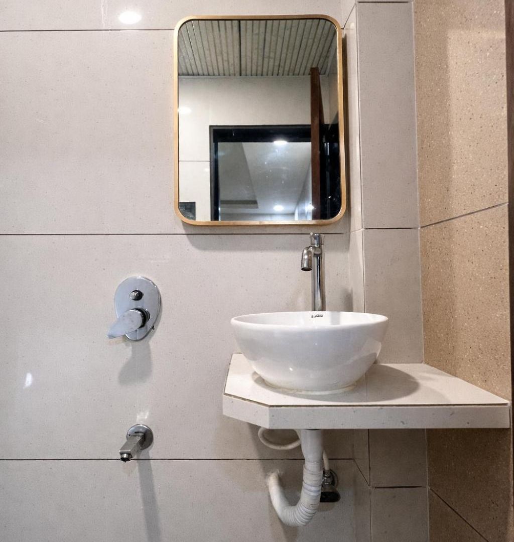 U Life Guest house Mumbai