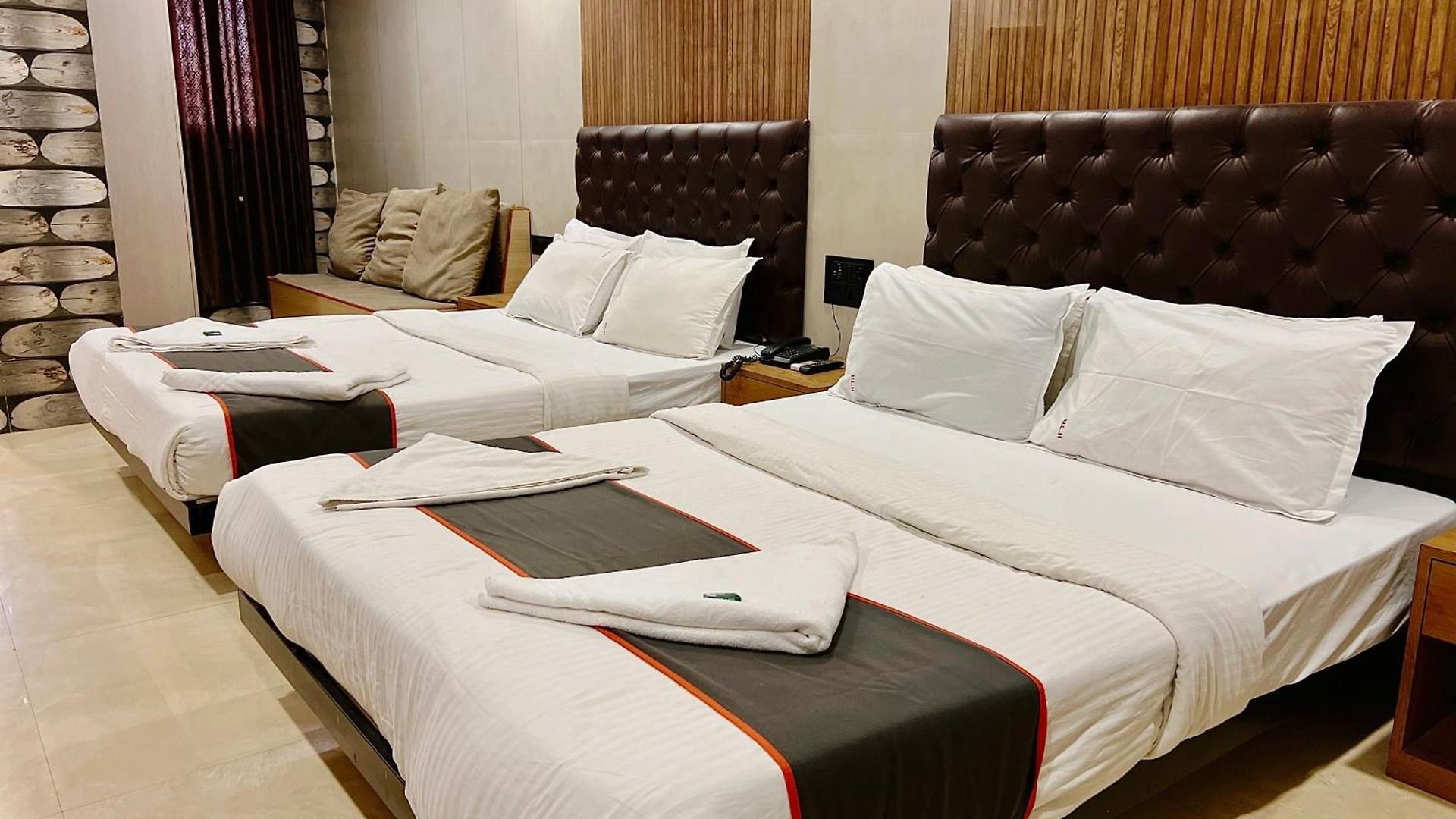 U Life Guest house Mumbai
