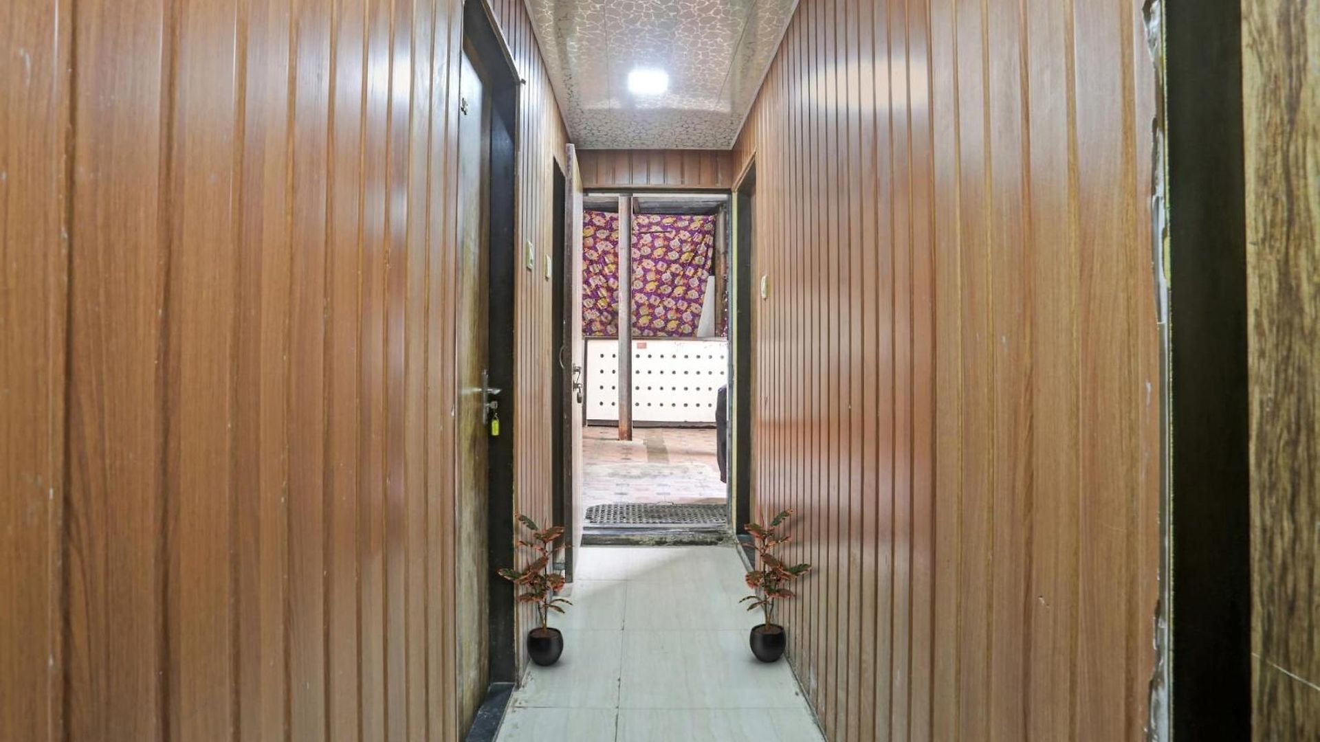 O Golden Residency Hotel 4*