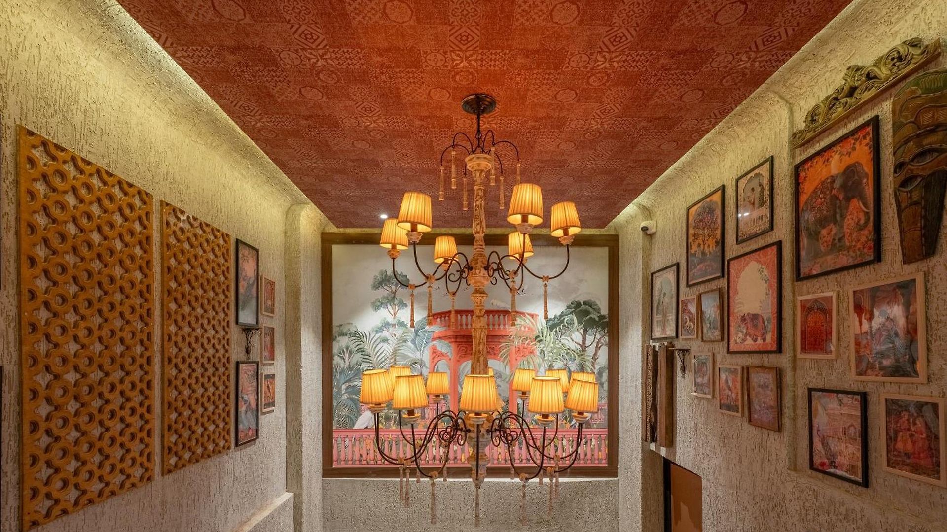 Arnna-Nesco Goregaon Hotel 4*