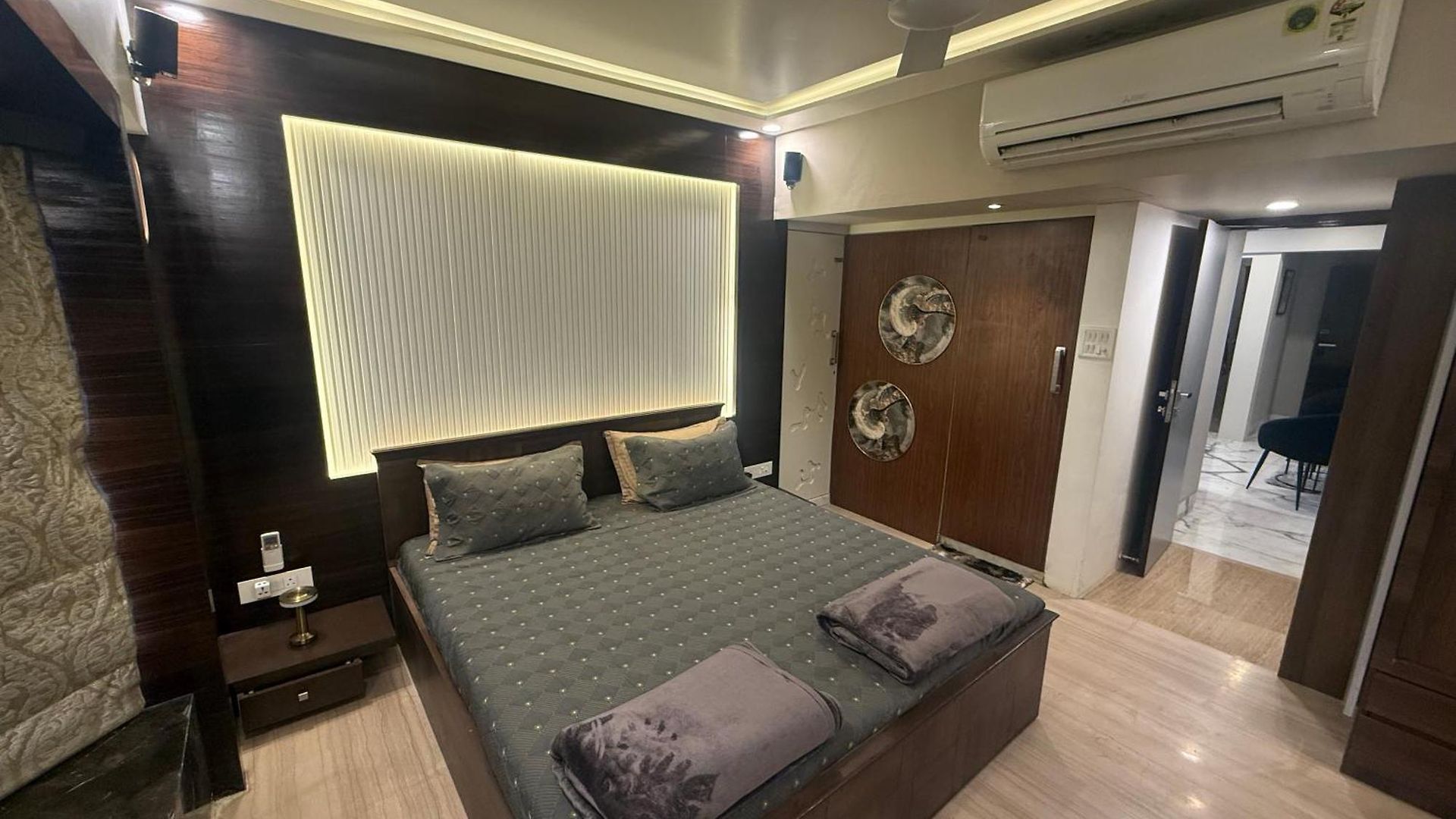 Apartment Bandra's Prime Luxurious 2 Bhk