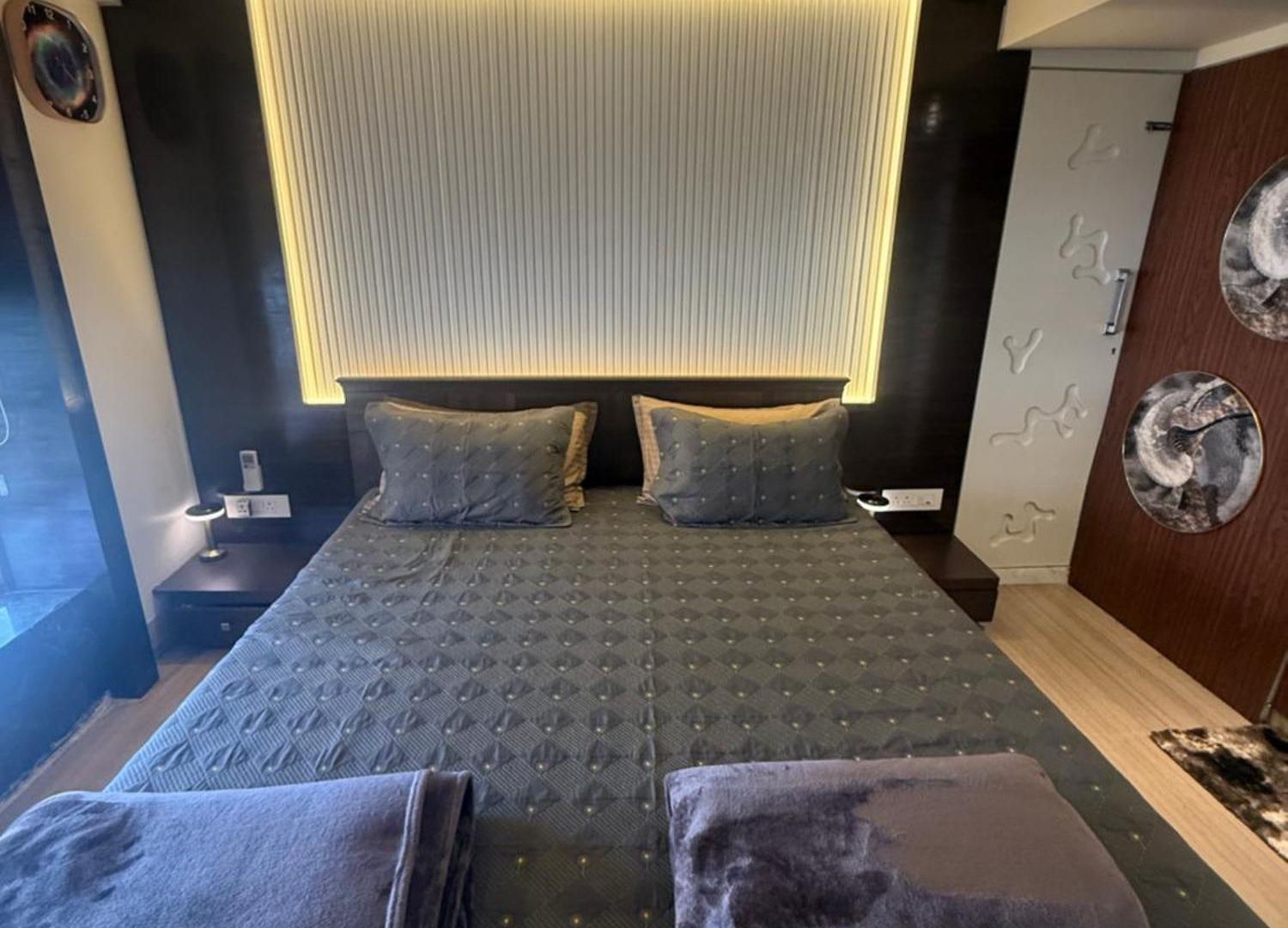 Bandra's Prime Luxurious 2 Bhk *