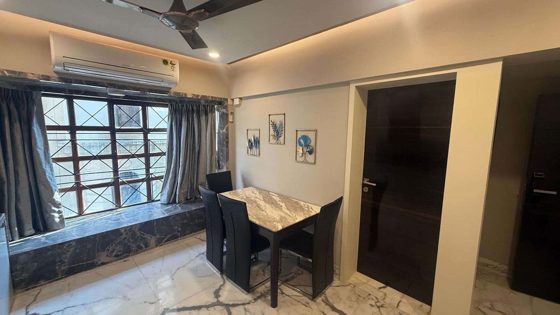 Bandra's Prime Luxurious 2 Bhk *