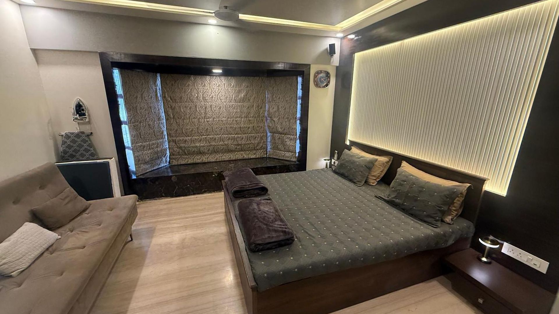 Bandra's Prime Luxurious 2 Bhk *