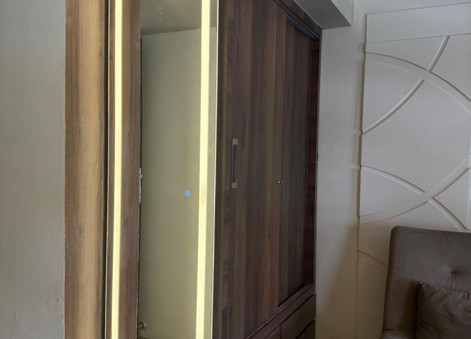 Bandra's Prime Luxurious 2 Bhk * Mumbai