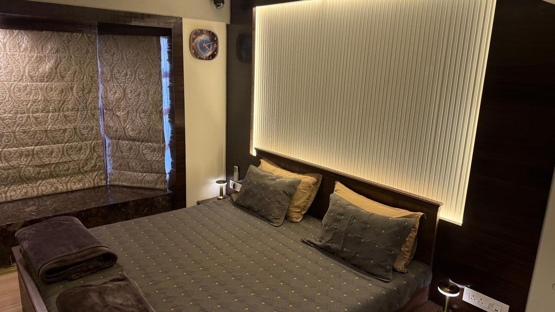 Bandra's Prime Luxurious 2 Bhk