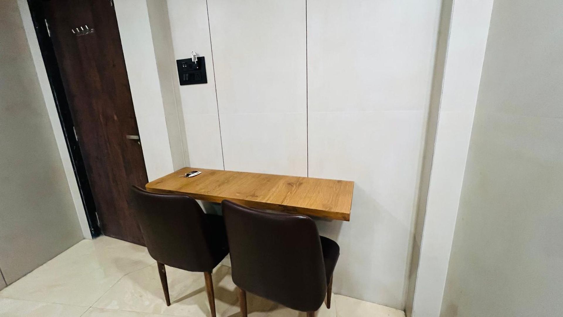 U Life Residency Guest house Mumbai