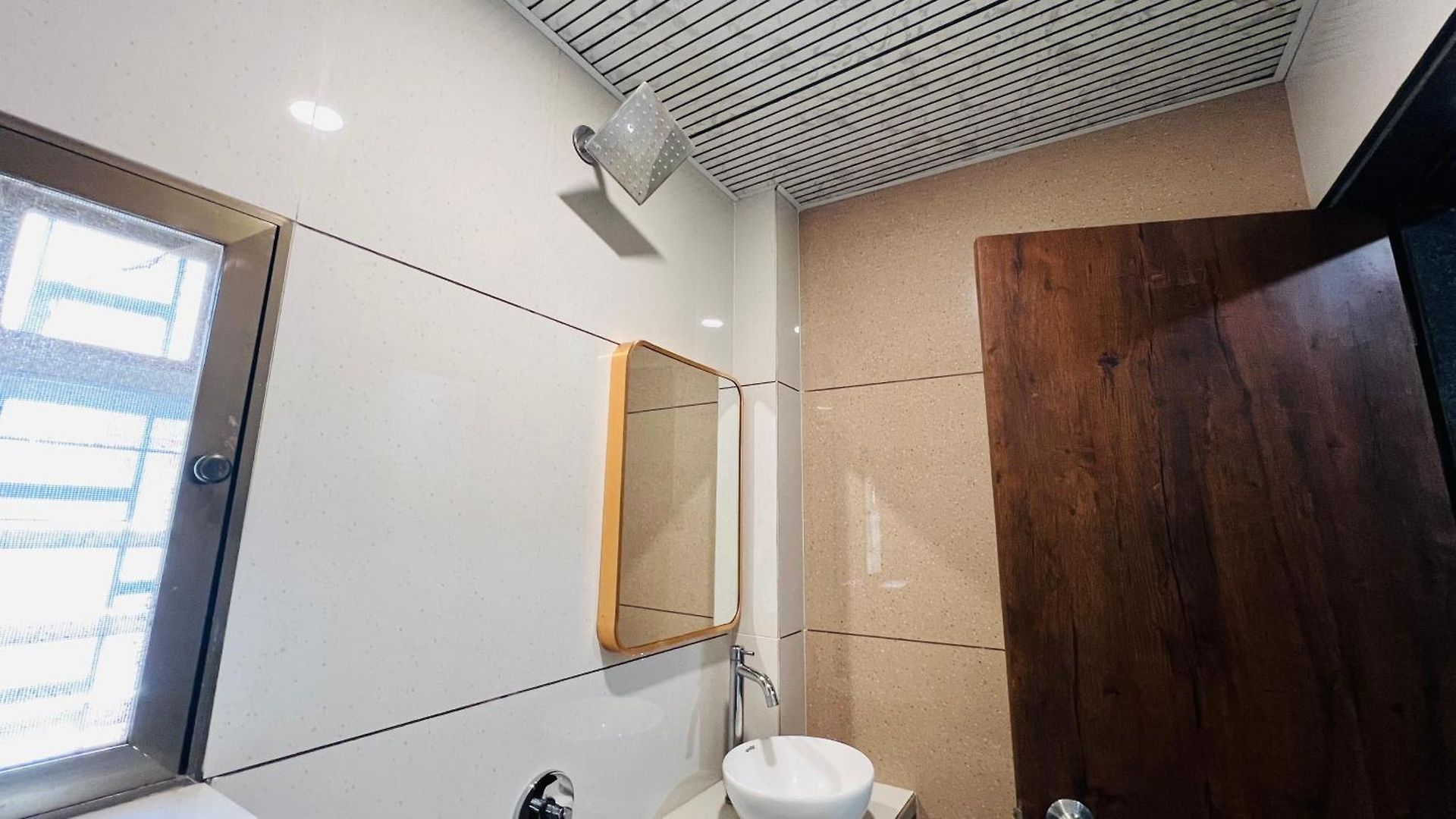 U Life Residency Guest house Mumbai