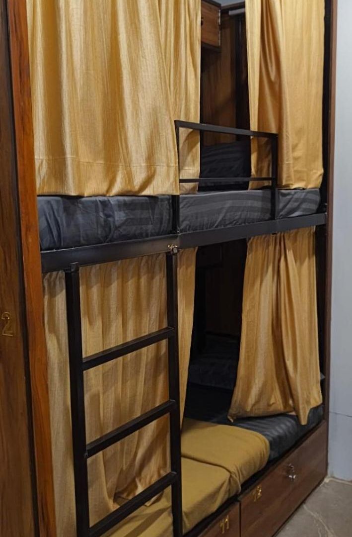 Hotel Le West Near Exhibition Center & Mumbai