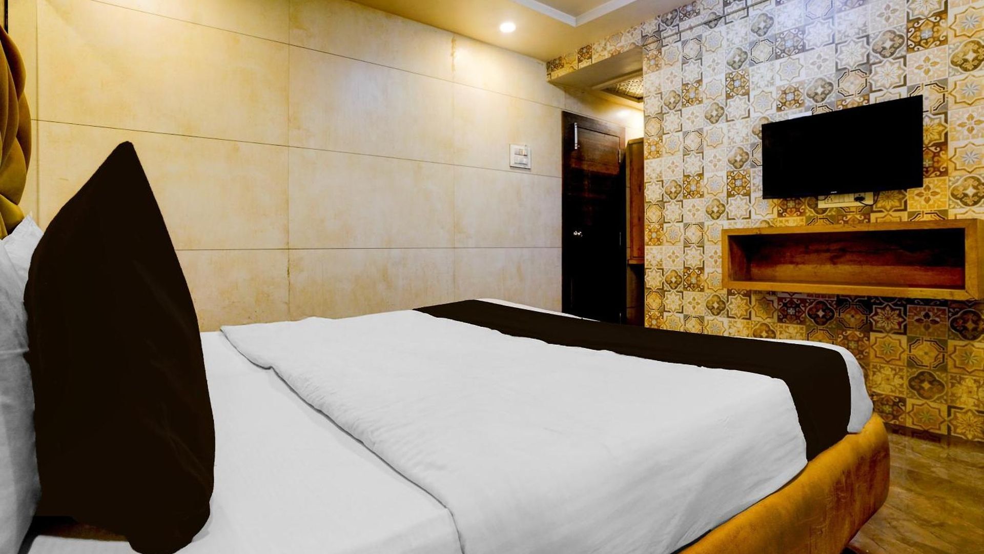 O Diana Palace & Boarding Hotel Mumbai