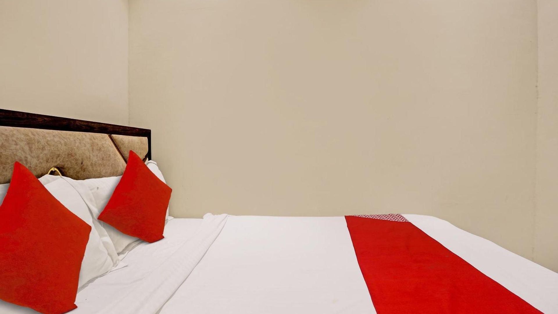 Hotel O Nk Grand