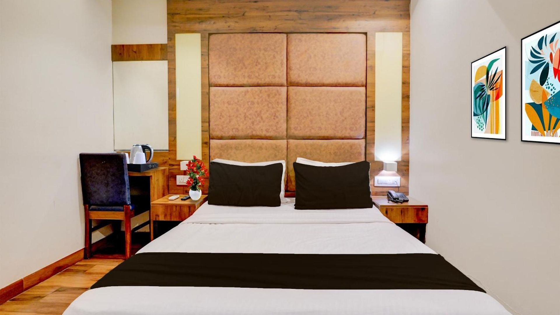 Townhouse Lbs Road Bkc Formerly Royal Palace 4*