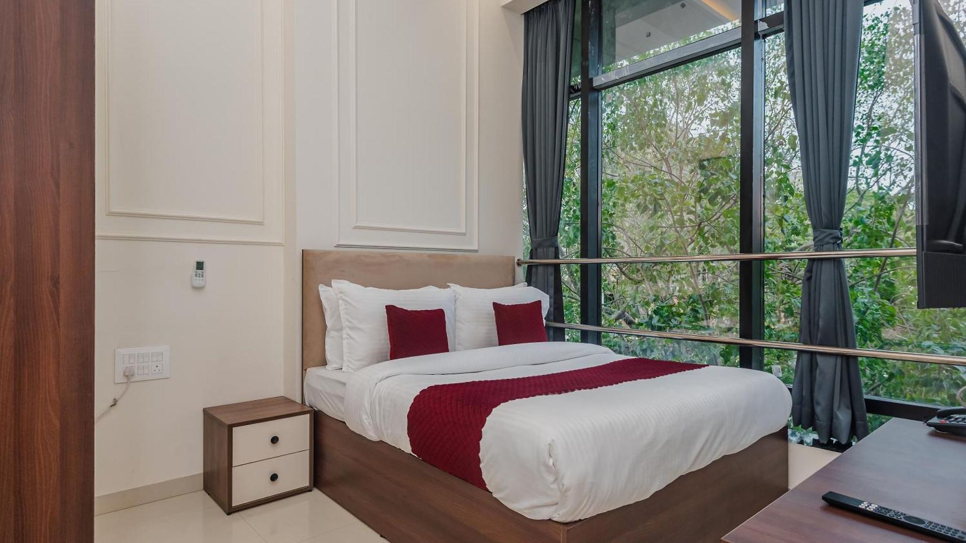 Hotel Hsquare Prime