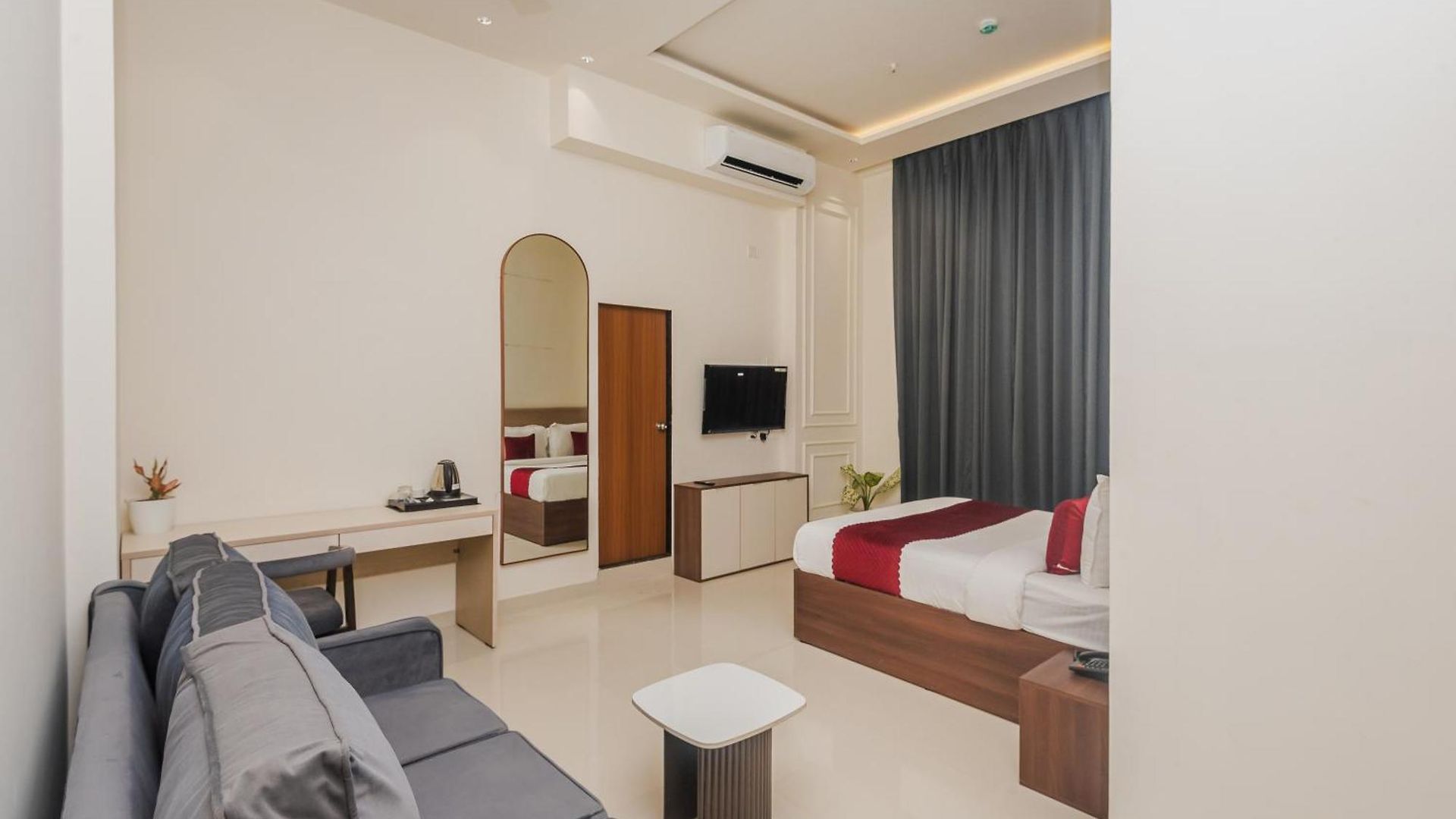 Hotel Hsquare Prime