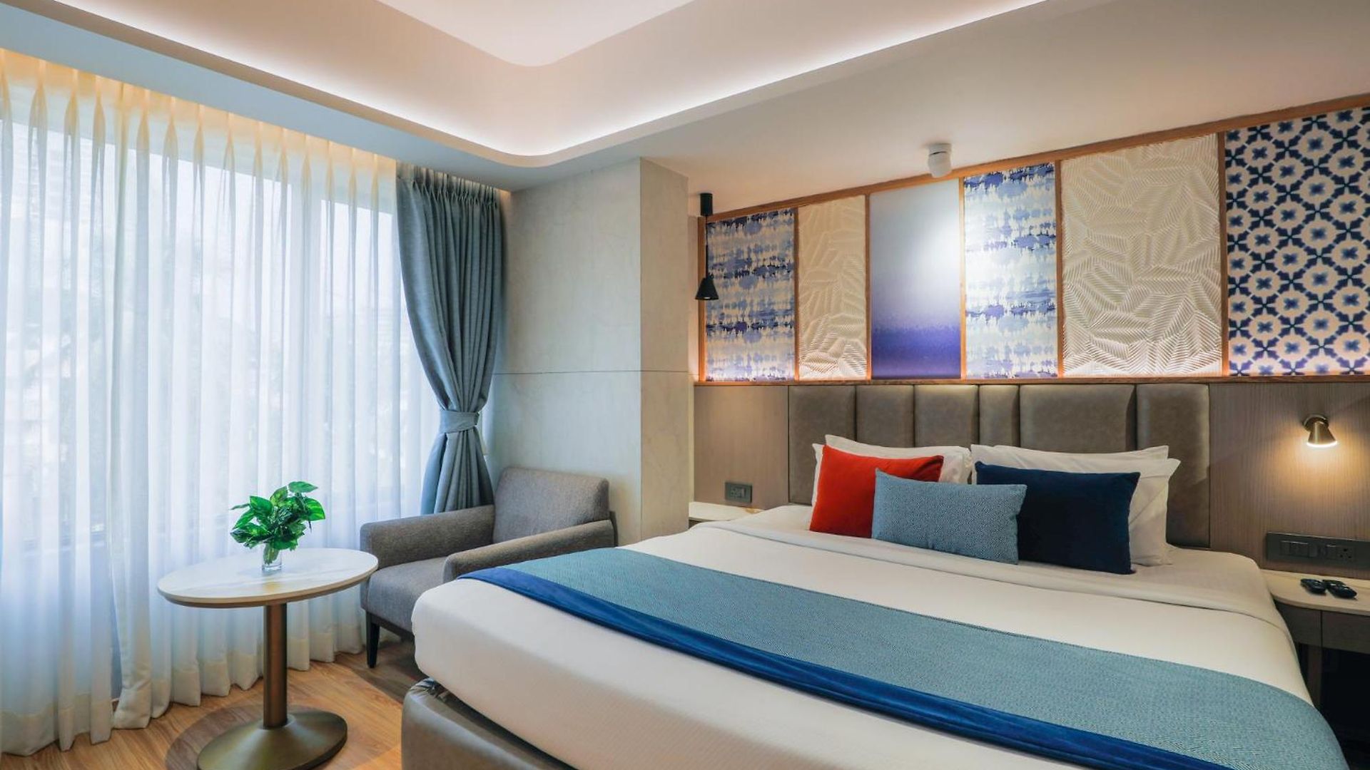 Hotel Silver Near Airport