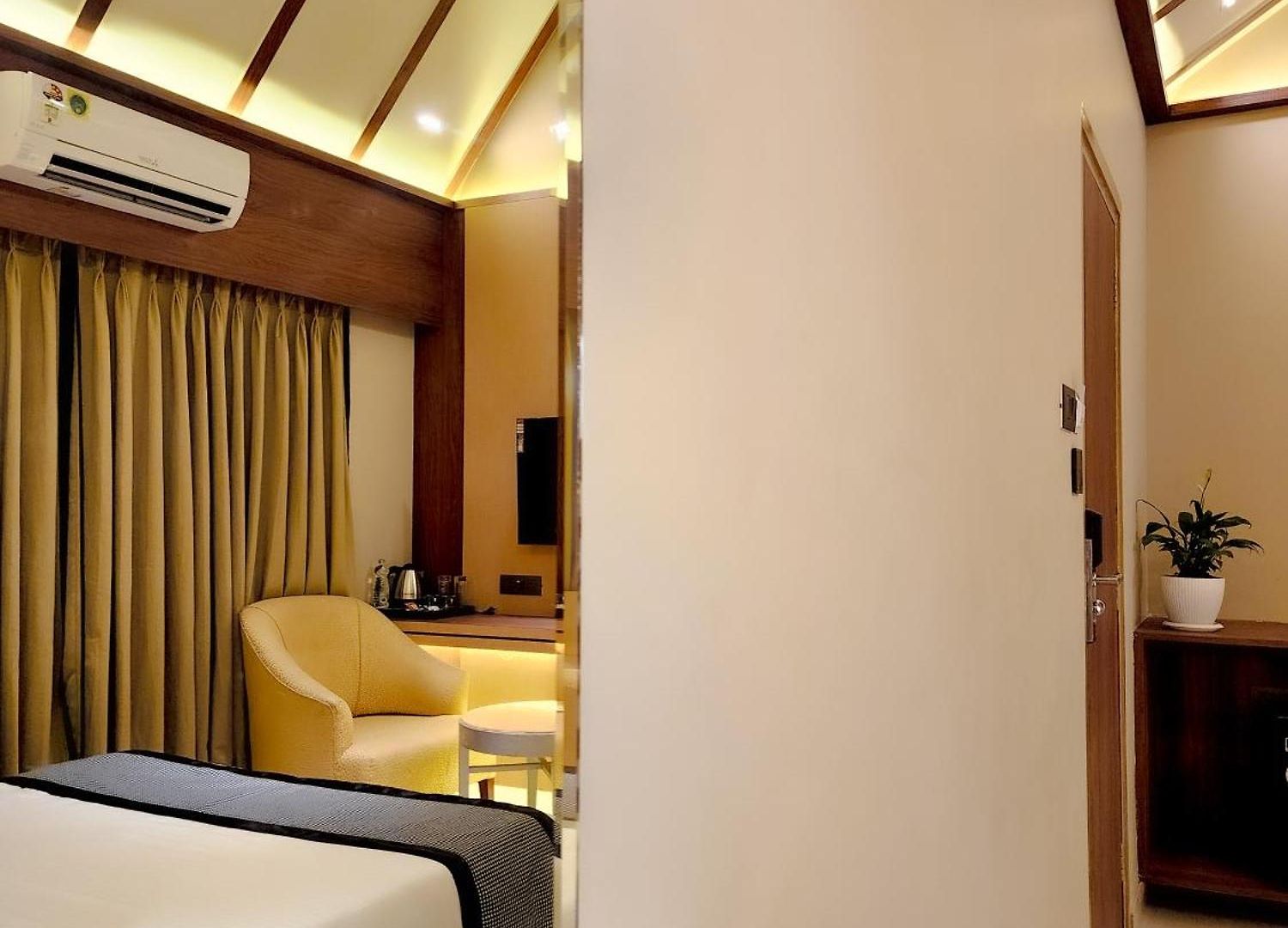 The Falcon - Clare Road 4* Mumbai