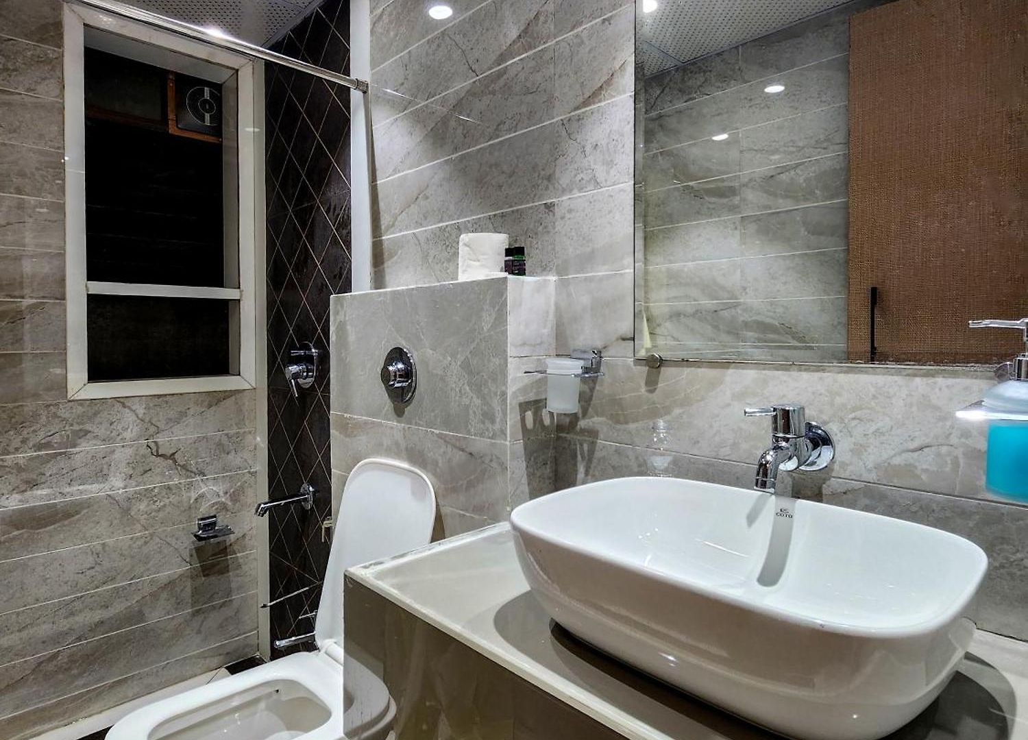 Hotel The Falcon - Clare Road Mumbai