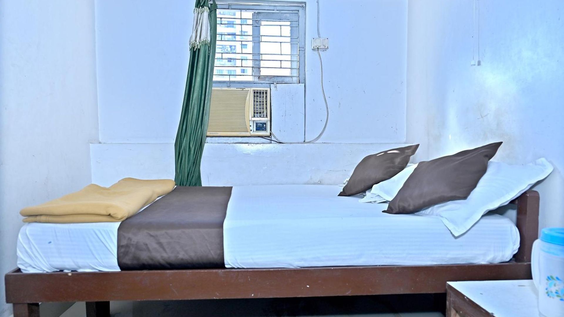 Gariib Nawaz Hotel Mumbai