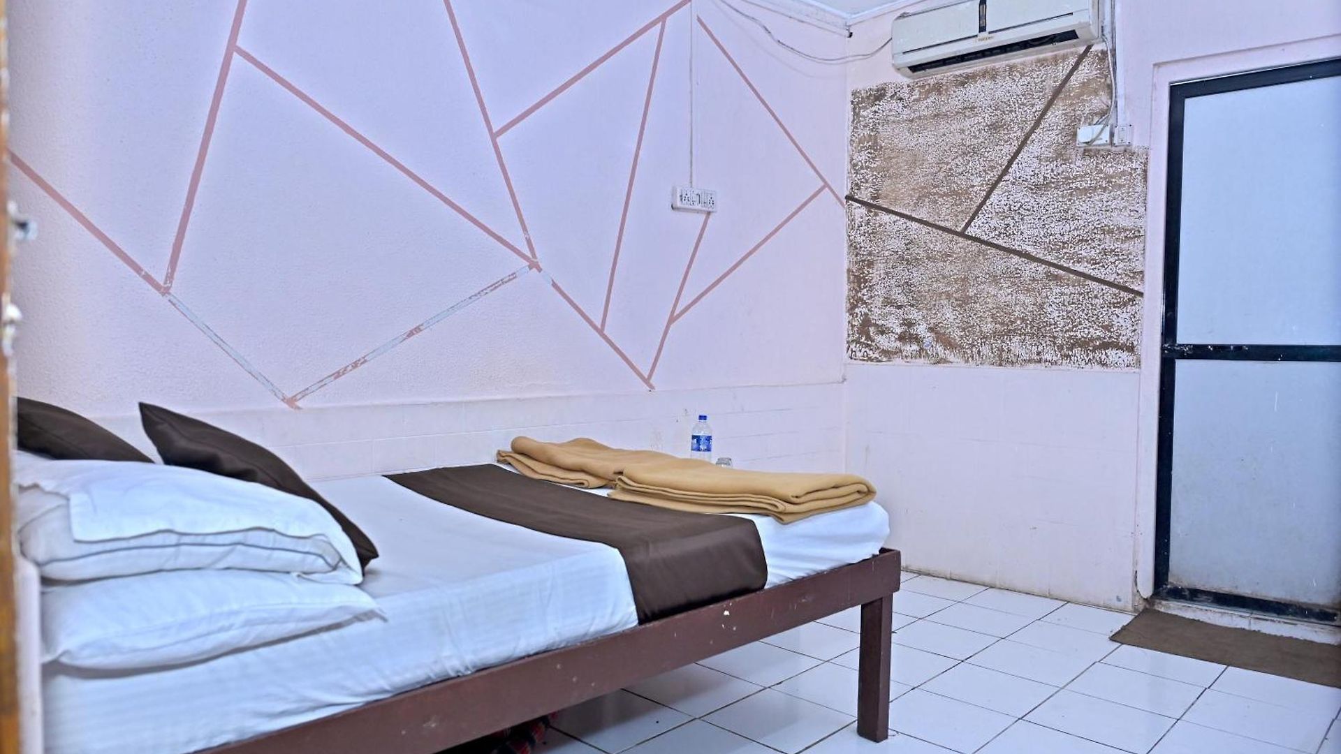 Hotel Gariib Nawaz 3*