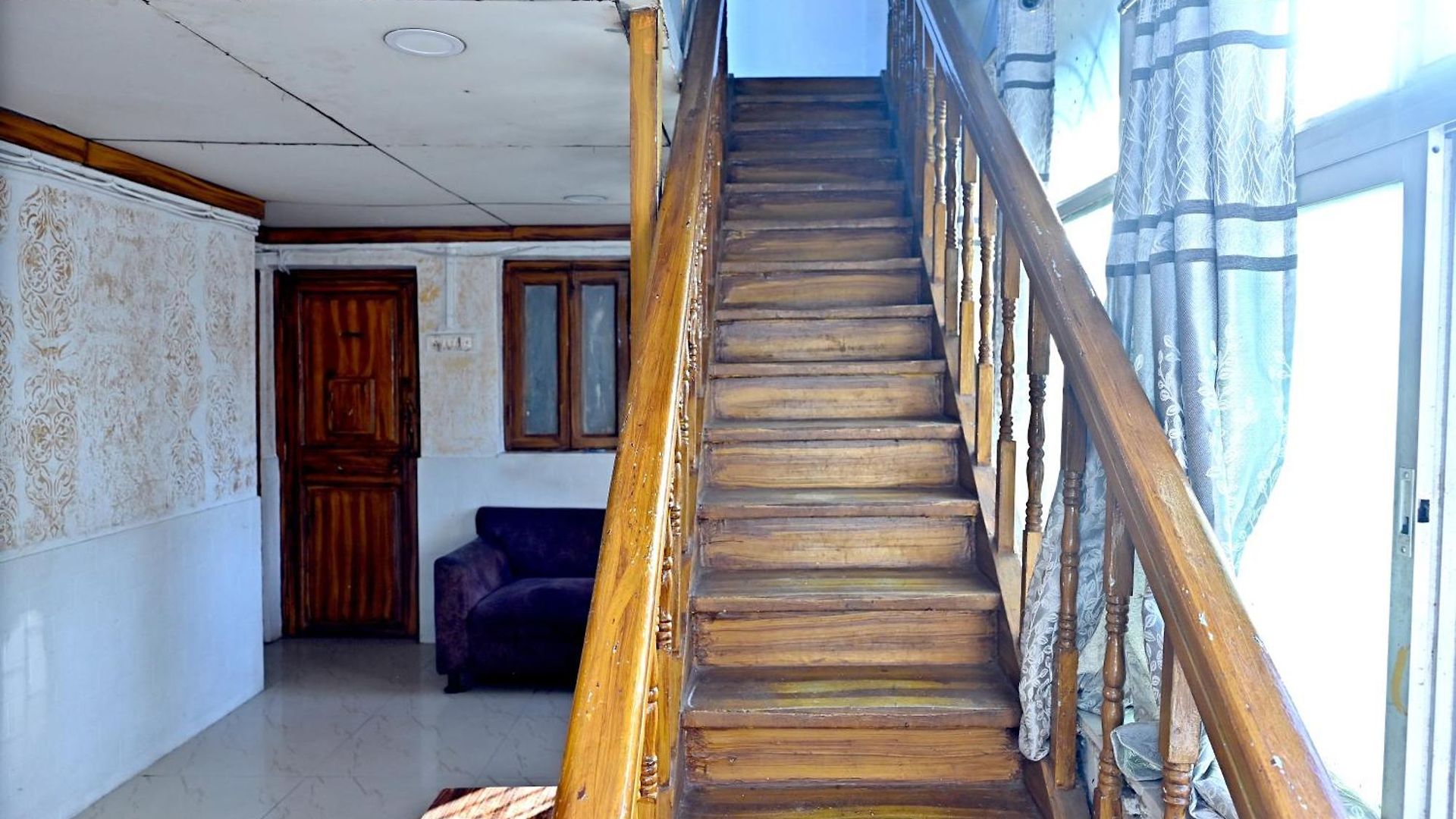 Gariib Nawaz Hotel