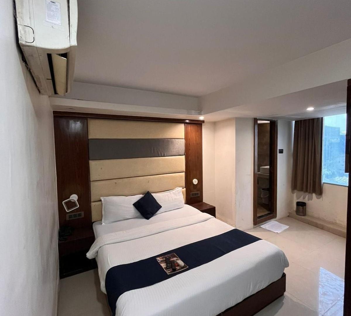 Hotel Black Orchid Near International Airport T2 Mumbai