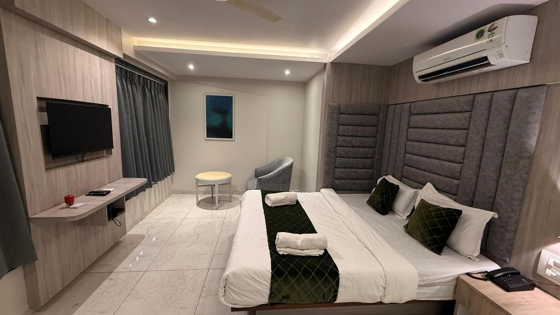 Kurla Hotel 2*