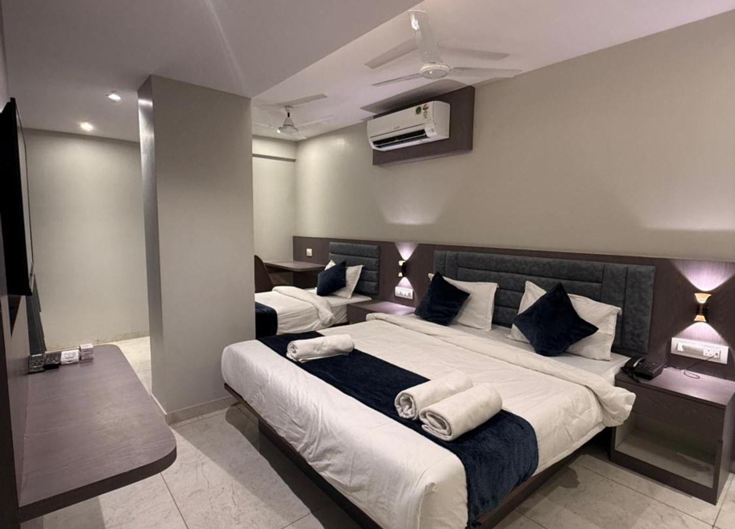 Kurla Hotel 2*