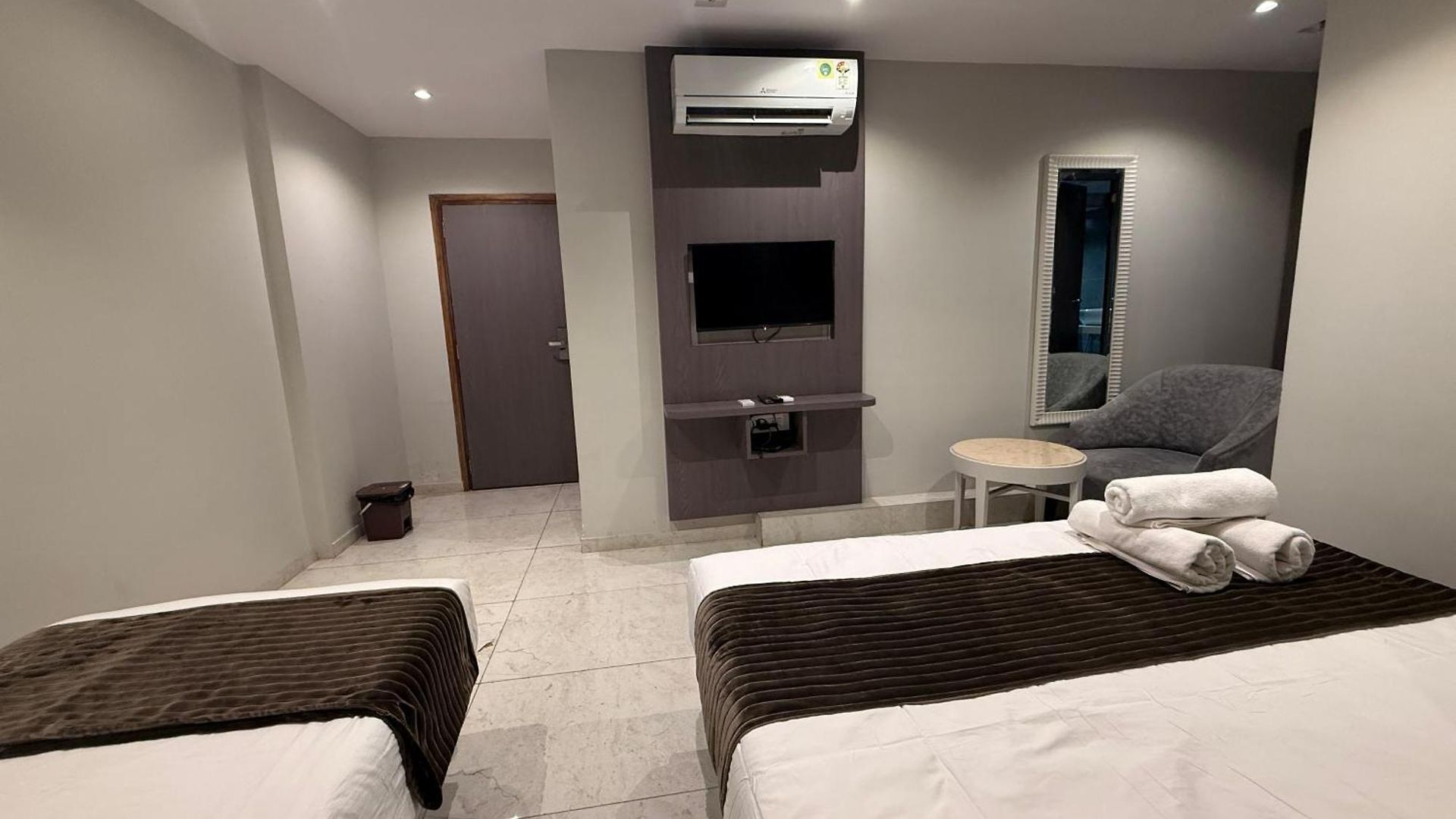 Kurla Hotel 2*