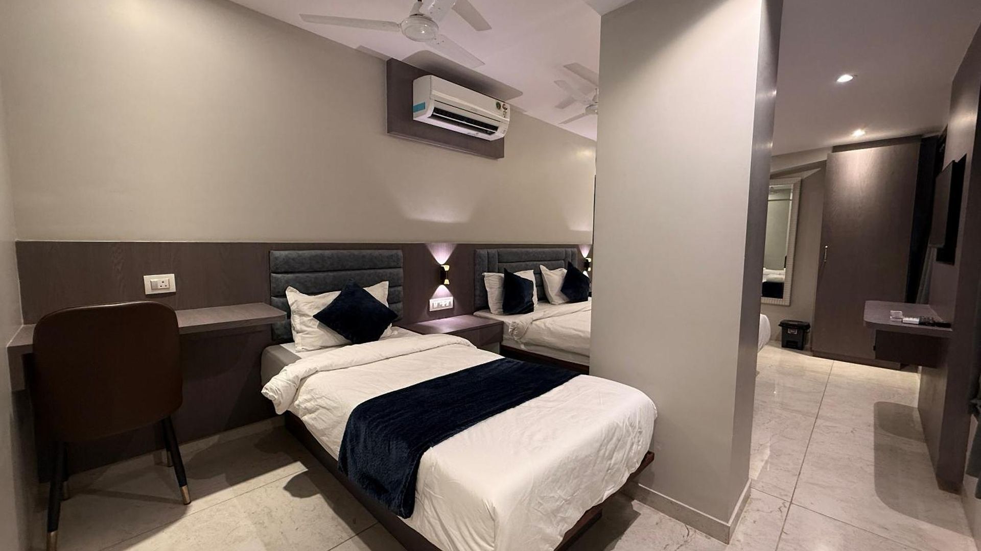 Kurla Hotel